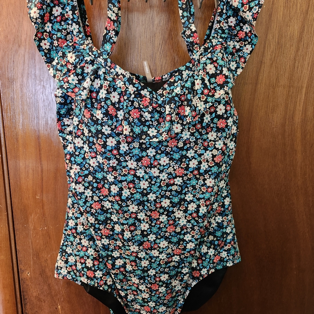 Women's Landsend One-Piece Swimsuit.